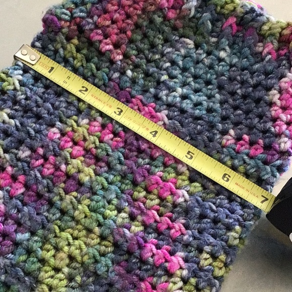 Hand knitted dog sweater.13” long/ 14” diameter - Picture 4 of 5